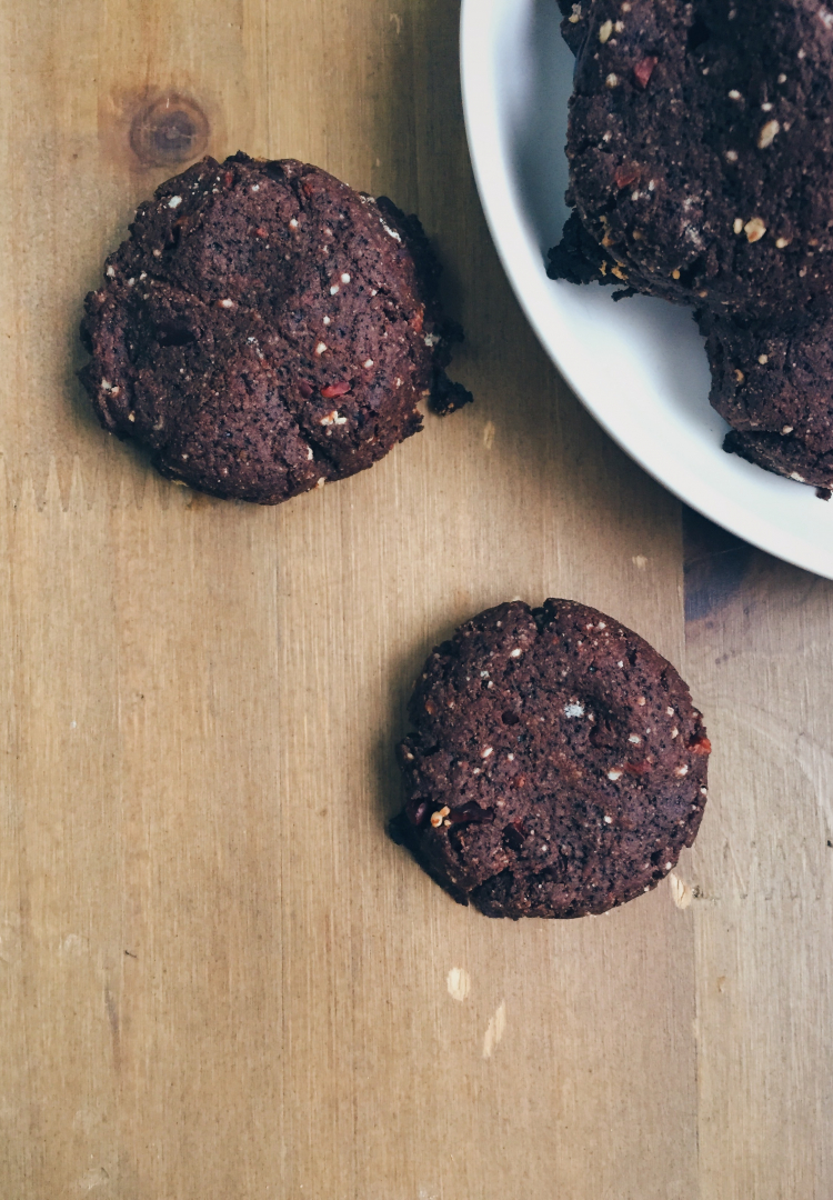 Biscuits aux éclats de fèves de cacao (1/3)