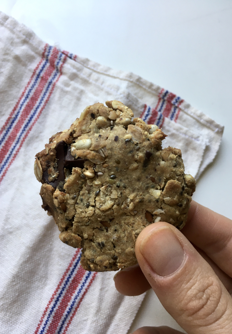 Cookies vegan aux graines et pépites (2/3)